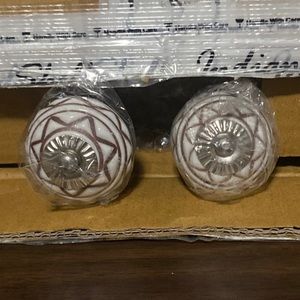 Indian Shelf White/Brown Etched Ceramic Pull Handle Knob Set of 2 Handcrafted